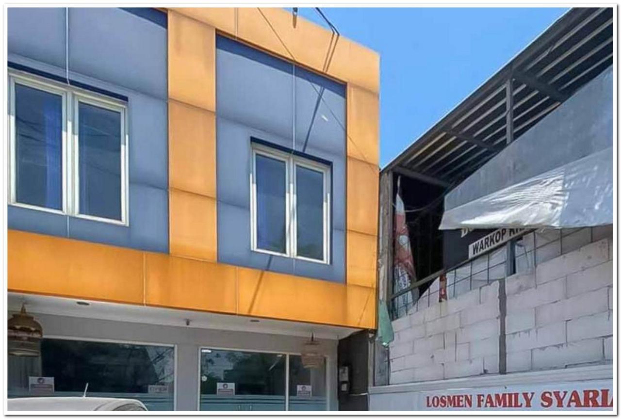 Losmen Family Syariah Bypass Juanda Wisma tamu 2*